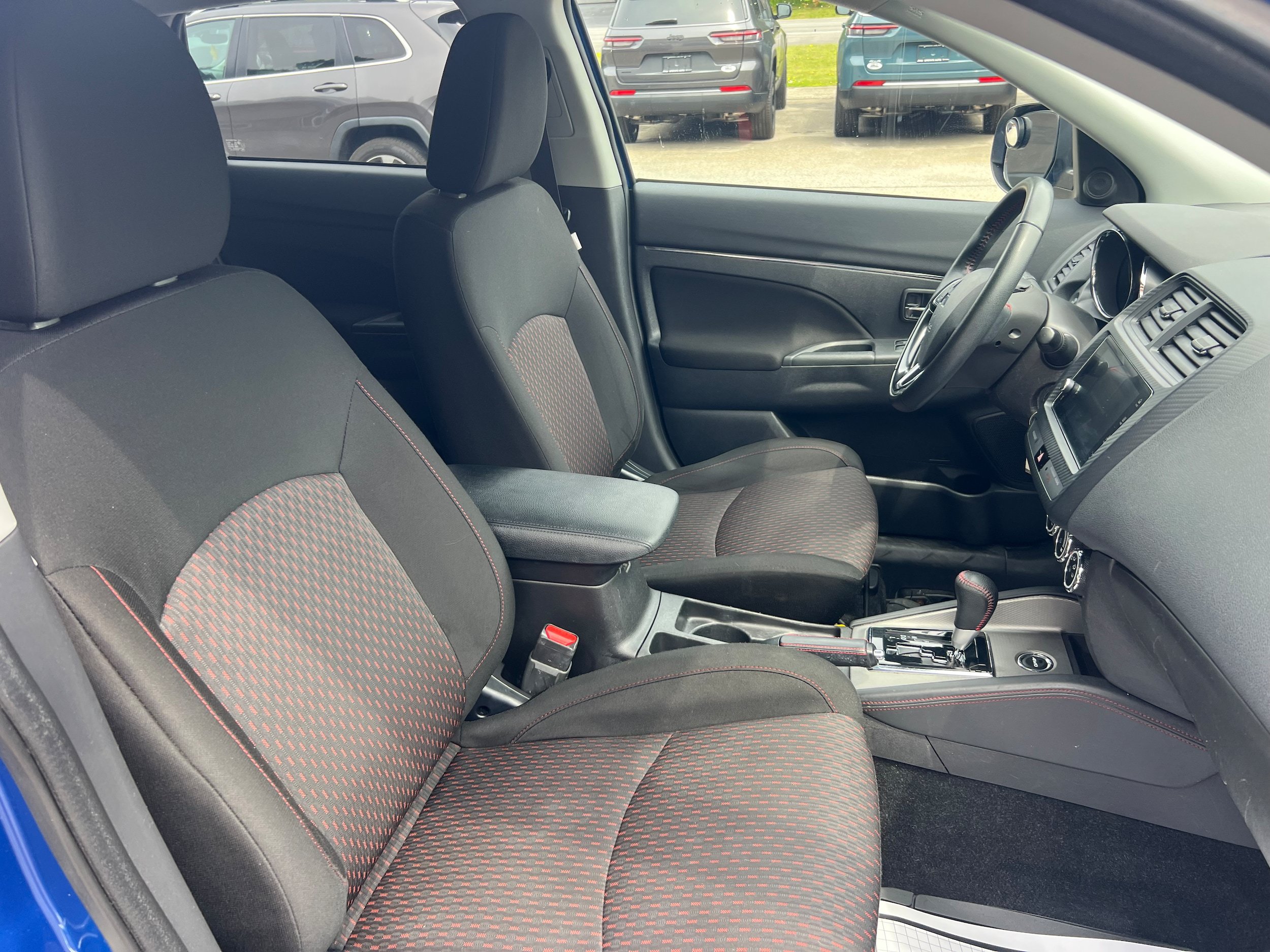 Used 2019 Mitsubishi Outlander Sport ES AWD/4WD image 18