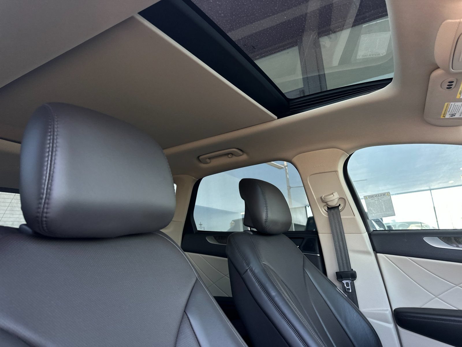 Used 2019 Lincoln MKC Reserve FWD image 17