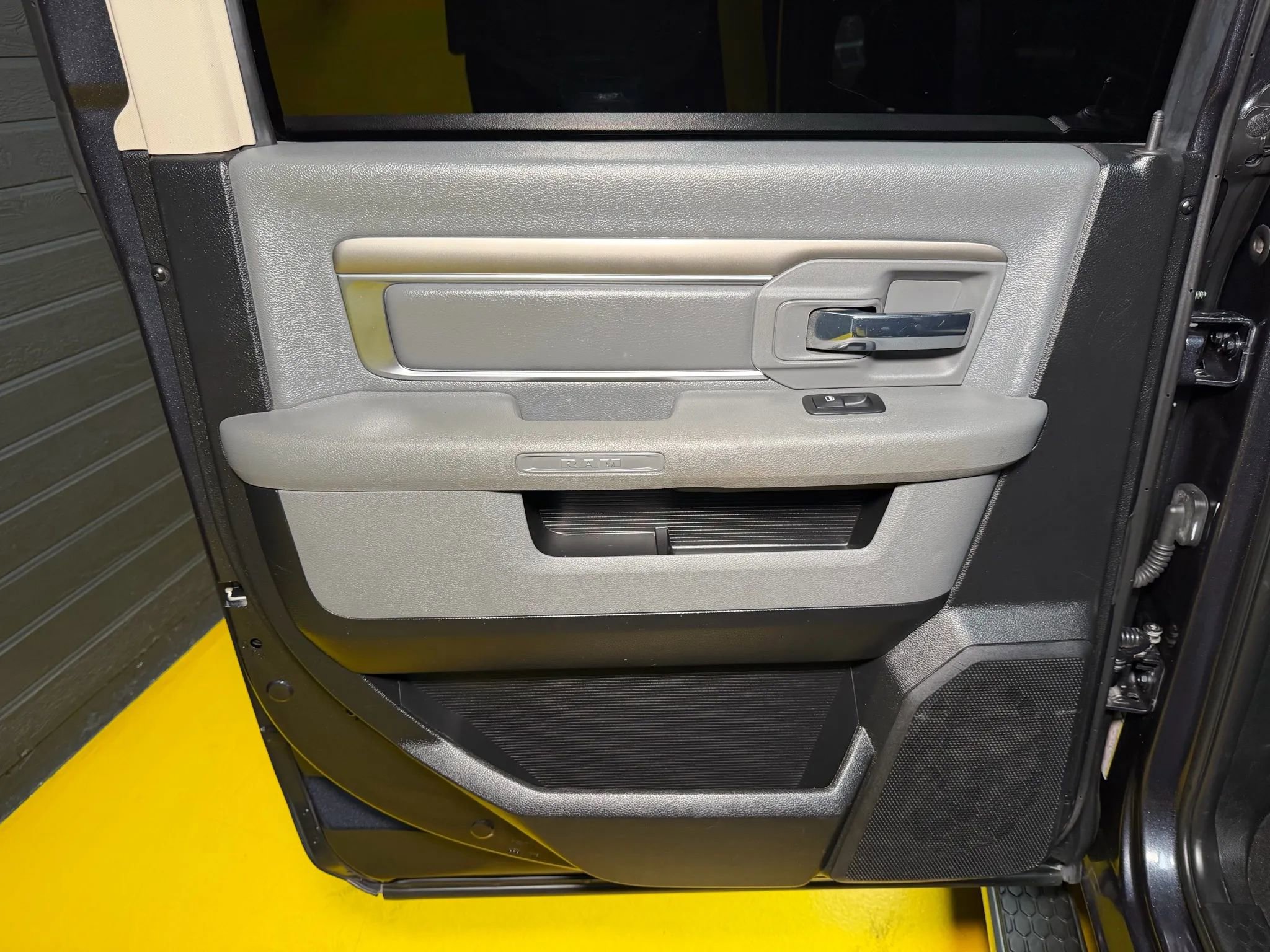 Used 2018 RAM 1500 Lone Star RWD image 17