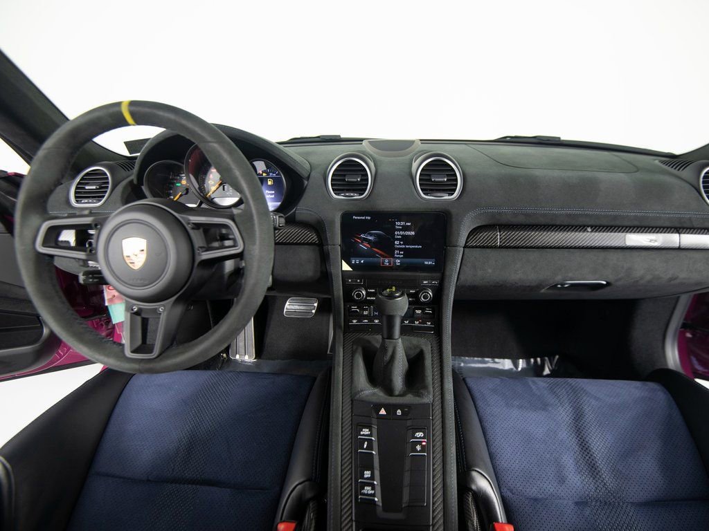 Used 2025 Porsche 718 Cayman GT4 RS image 39
