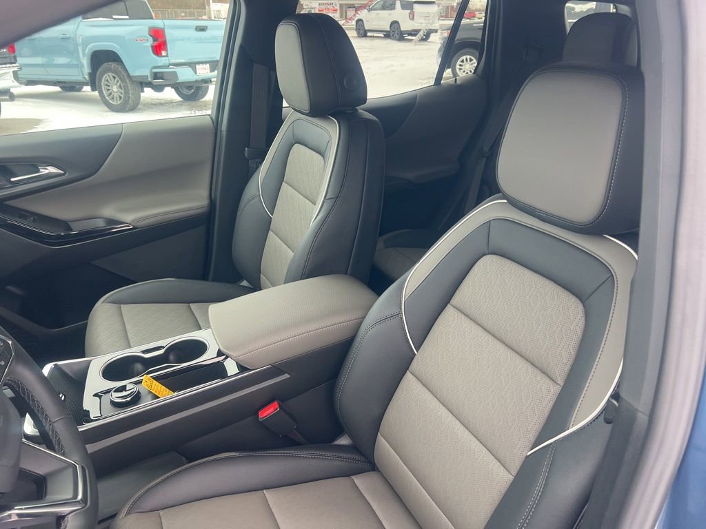 New 2026 Chevrolet Equinox LT w/ Convenience Package II image 15