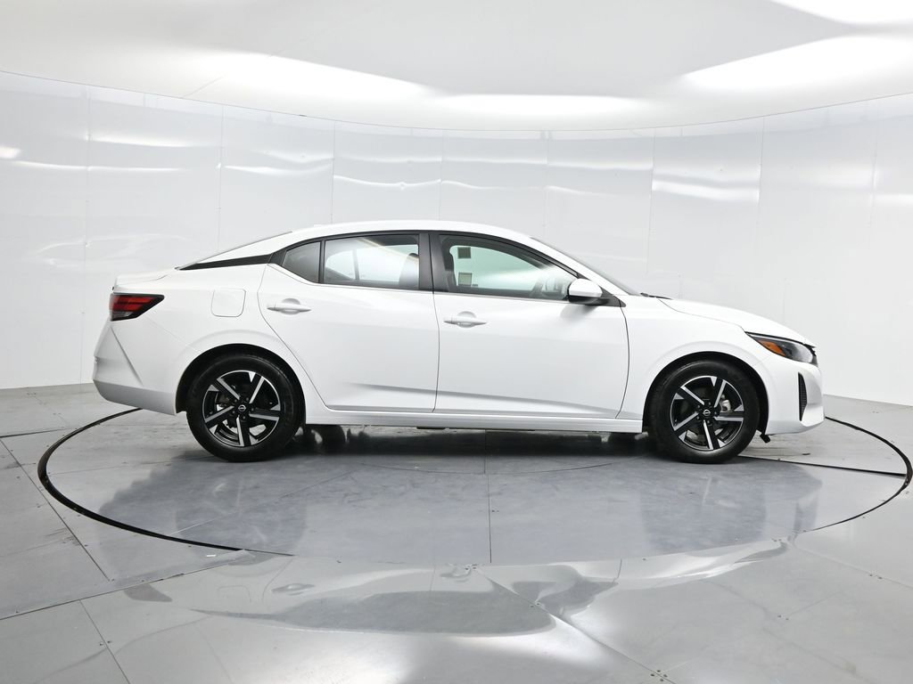 Used 2024 Nissan Sentra SV image 37