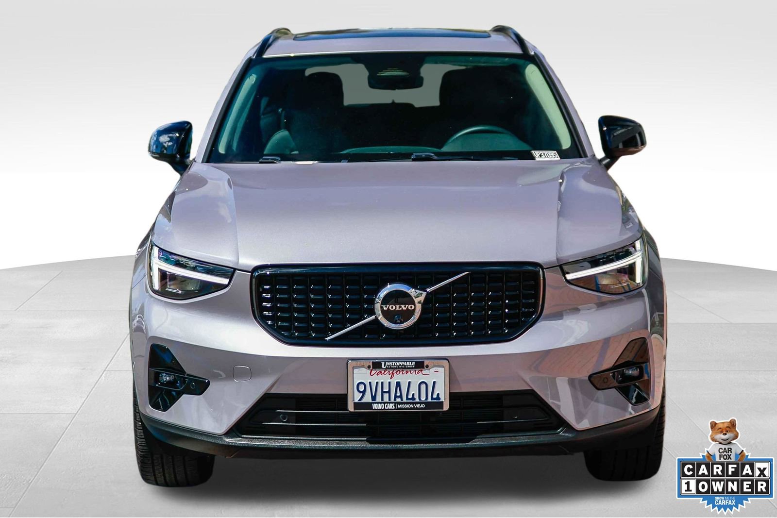 Used 2026 Volvo XC40 B5 Ultra w/ Climate Package image 2