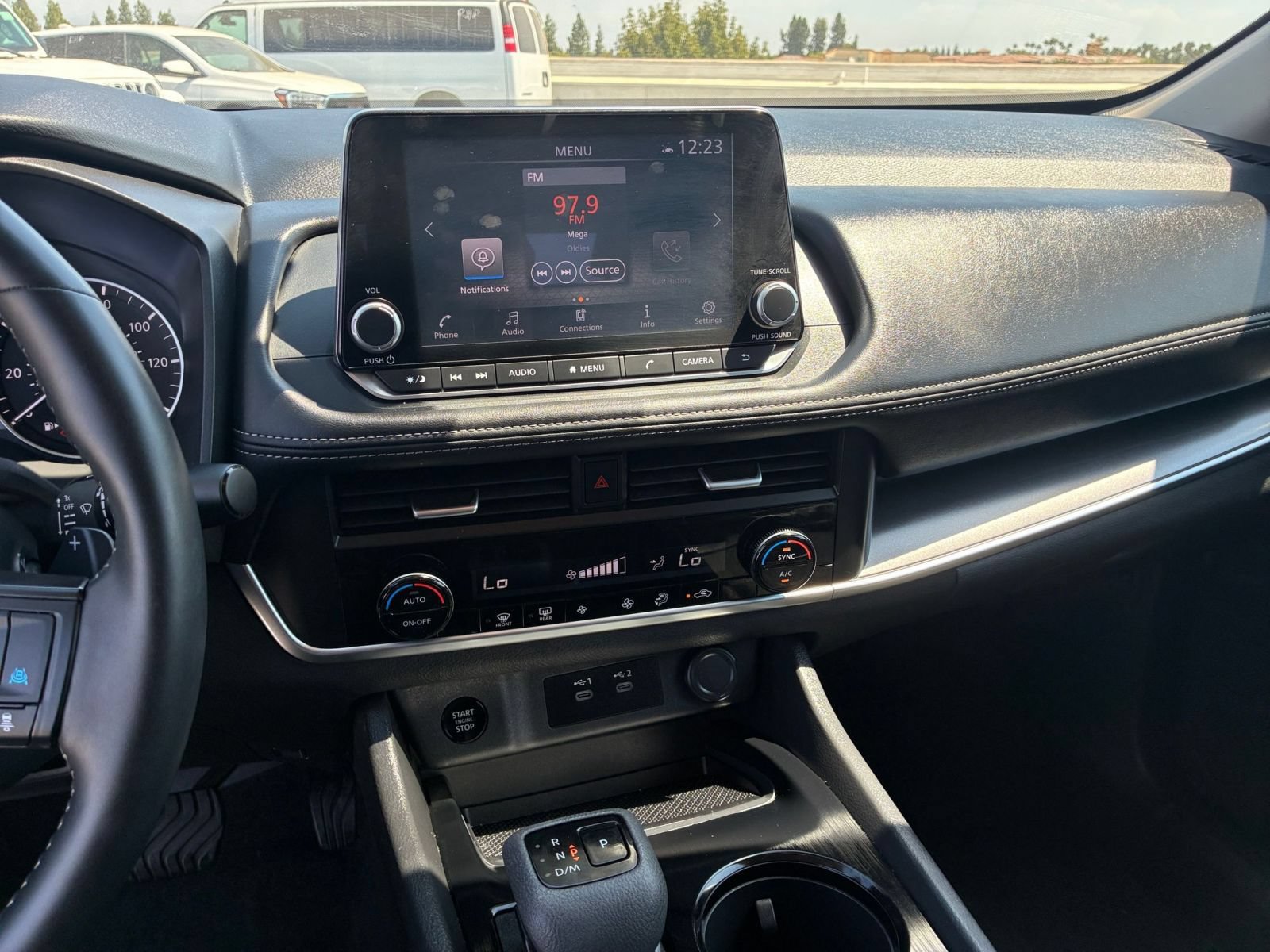 Used 2026 Nissan Rogue SV AWD/4WD image 16