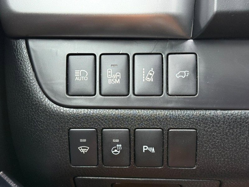 Used 2015 Toyota Highlander Limited Platinum image 32