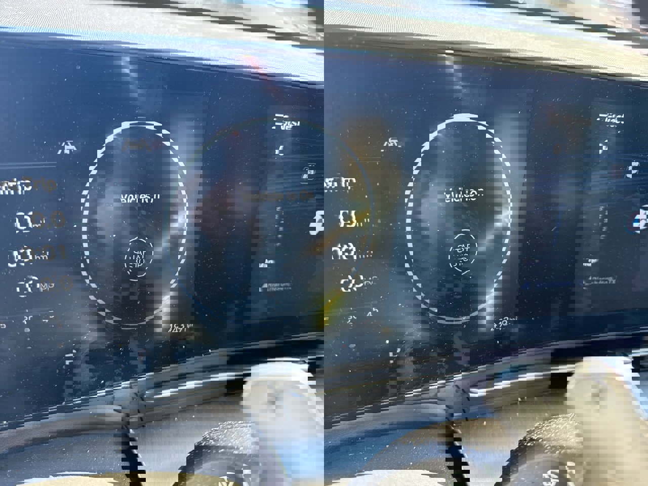 Used 2024 Hyundai Kona Limited image 7