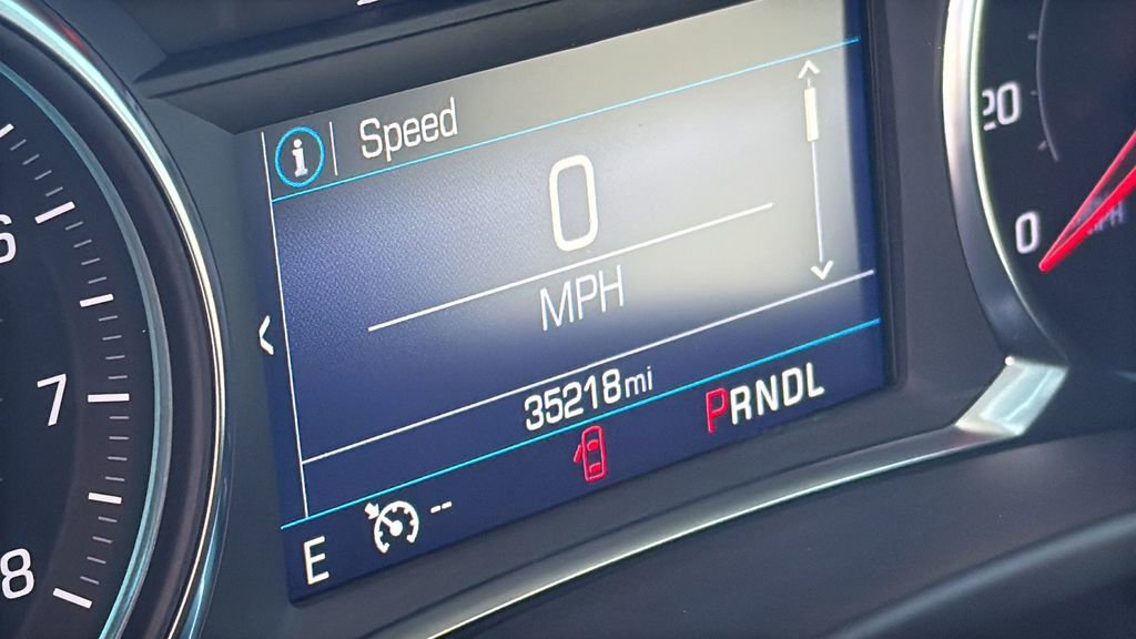 Used 2023 Chevrolet Equinox LT w/ Driver Convenience Package FWD image 9