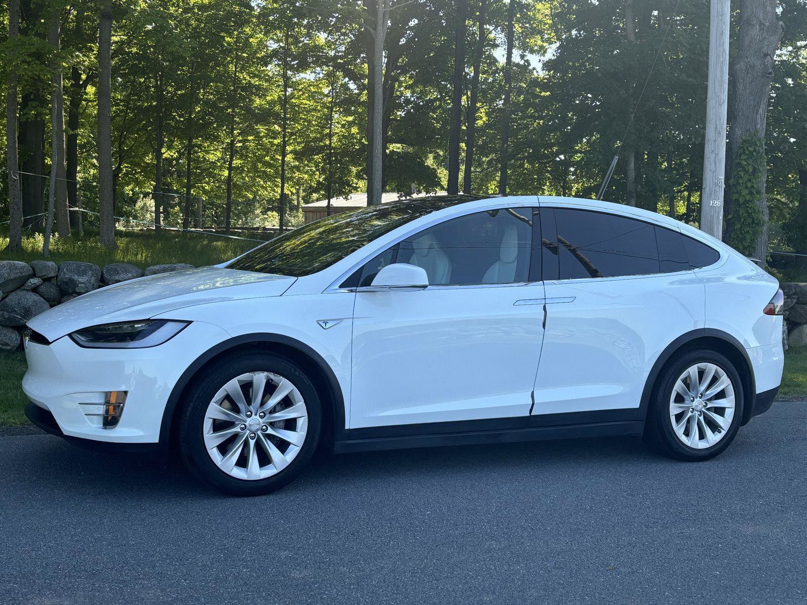 Used 2016 Tesla Model X 90D AWD/4WD image 12