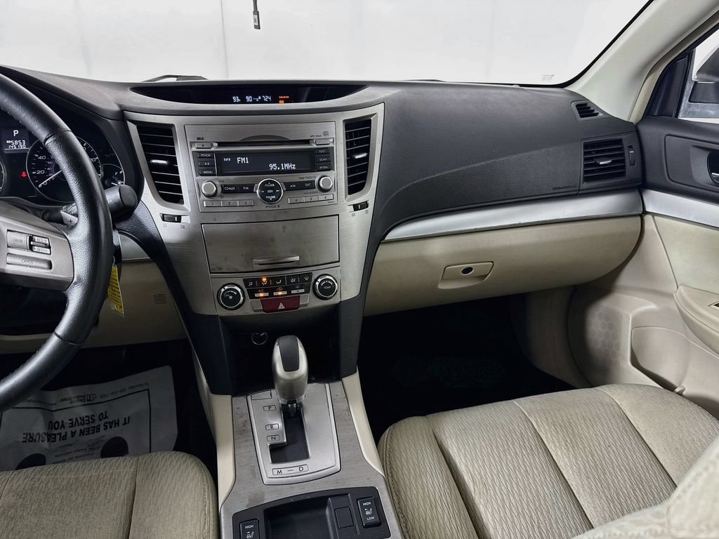 Used 2011 Subaru Outback 2.5i Premium AWD/4WD image 26