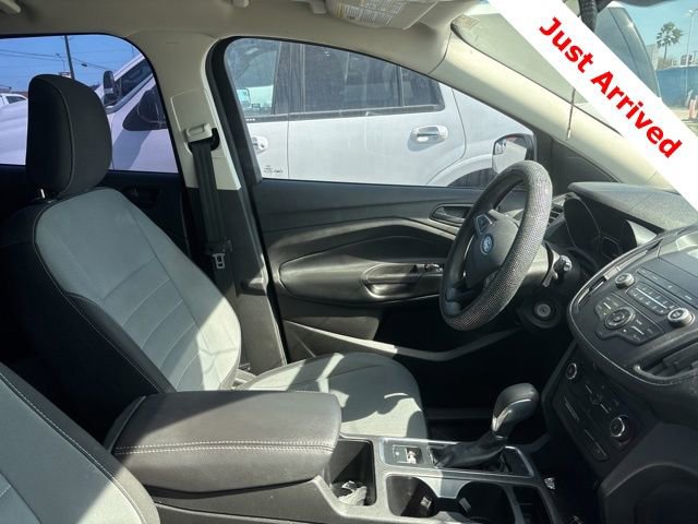 Used 2019 Ford Escape S image 9