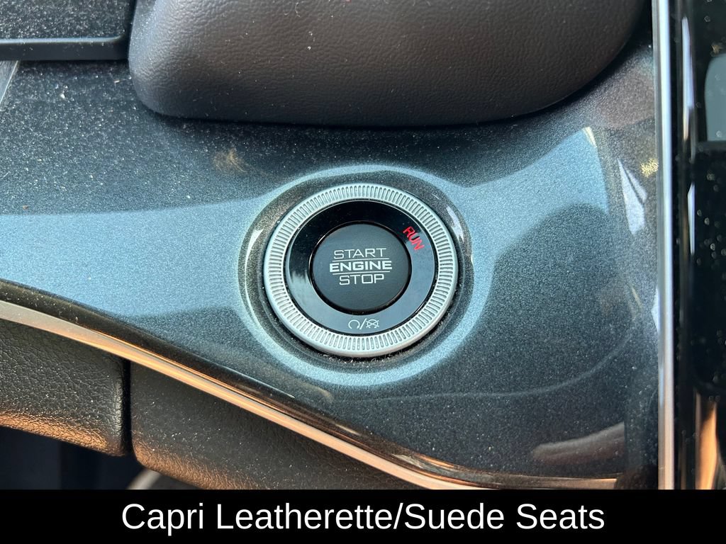 Used 2023 Jeep Grand Cherokee L Laredo AWD/4WD image 18