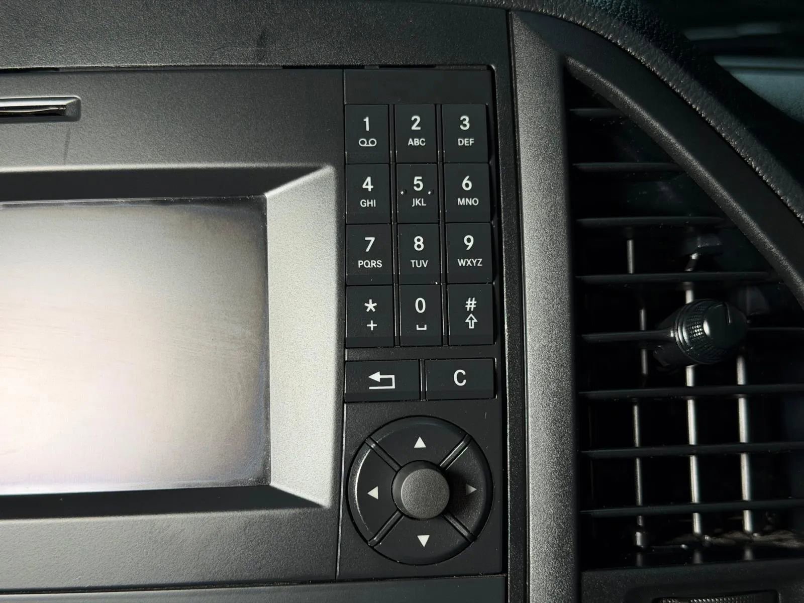 Used 2016 Mercedes-Benz Metris Passenger w/ Driver Efficiency Package image 29