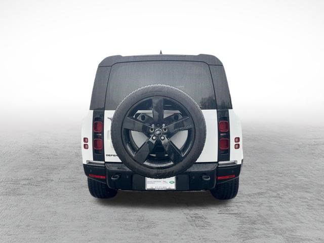 Used 2024 Land Rover Defender 110 X-Dynamic SE image 6