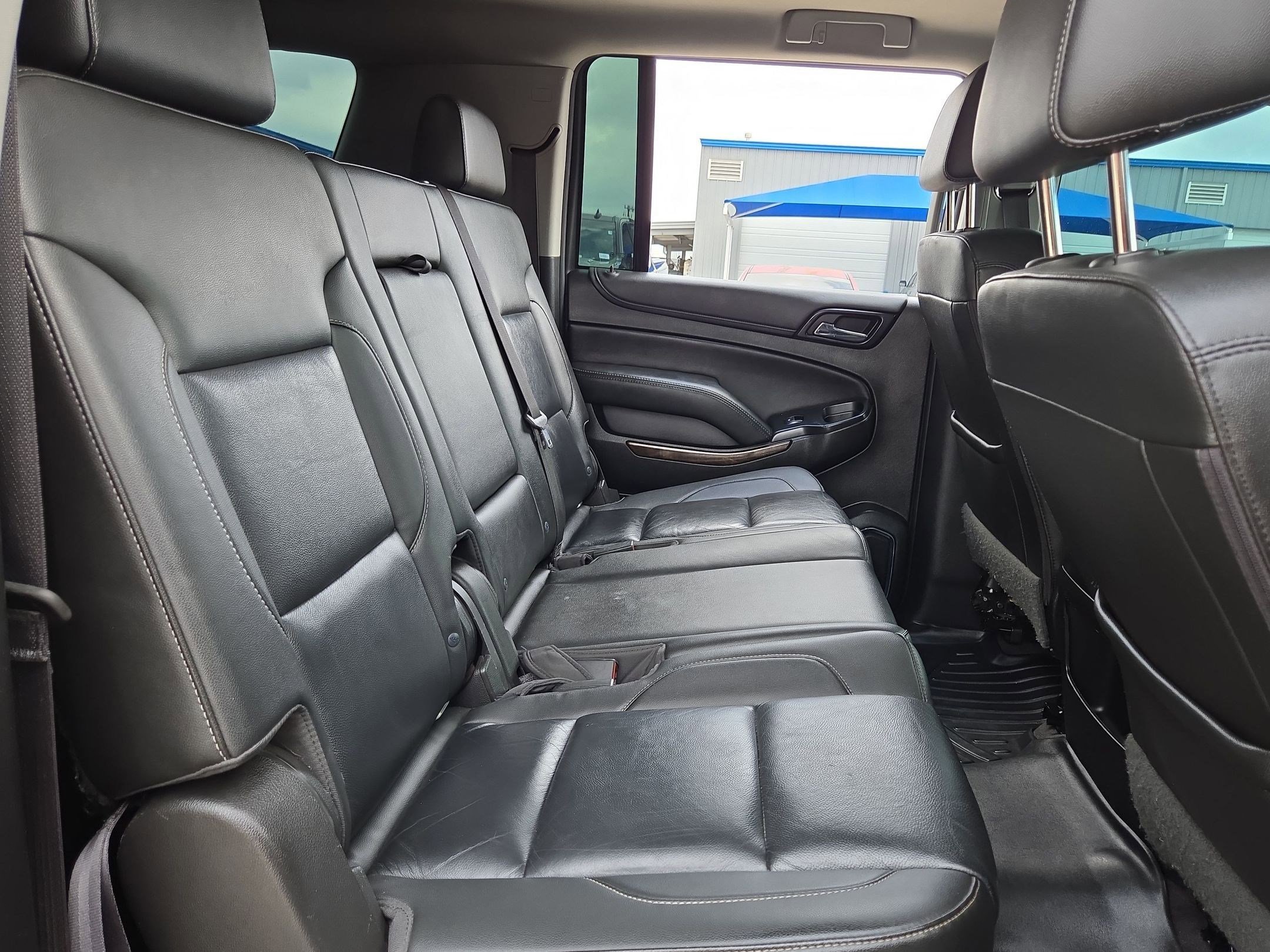 Used 2019 Chevrolet Suburban LT image 25