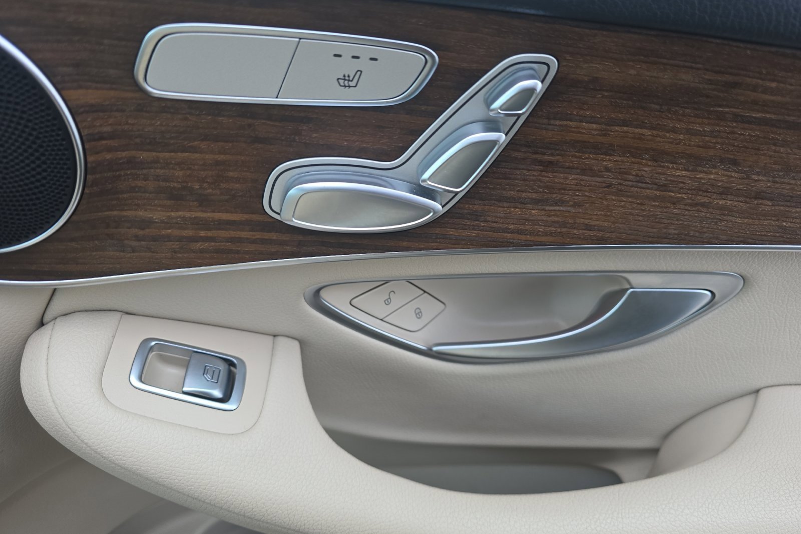 Used 2022 Mercedes-Benz GLC 300 4MATIC image 20