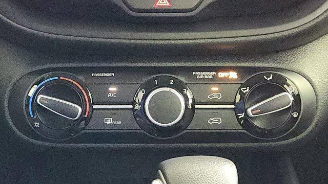 Used 2021 Kia Soul LX FWD image 19