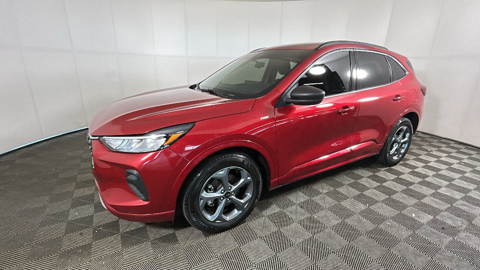 Used 2024 Ford Escape ST-Line w/ Tech Pack #1 FWD image 8