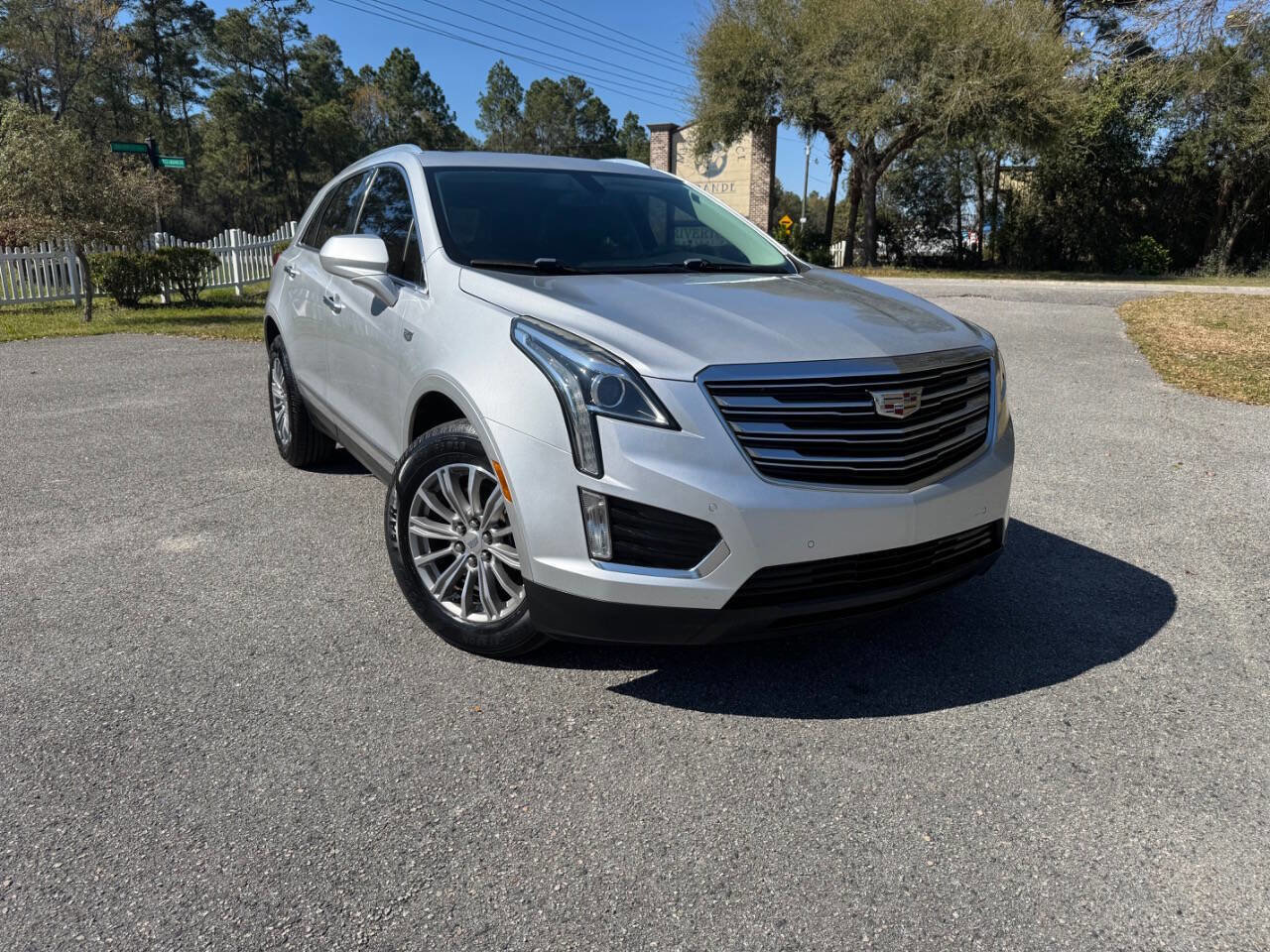 Used 2017 Cadillac XT5 Luxury image 37