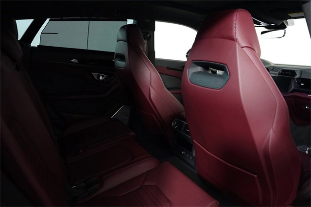 Used 2025 Lamborghini Urus SE image 65