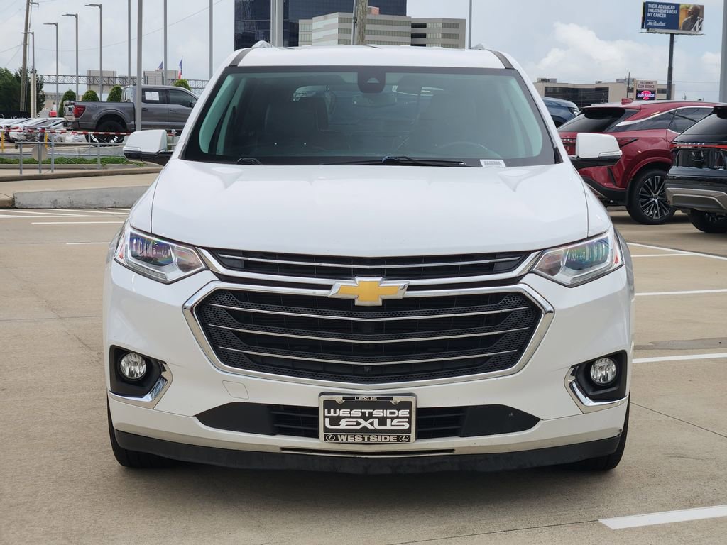 Used 2018 Chevrolet Traverse Premier w/ Driver Confidence II Package FWD image 2