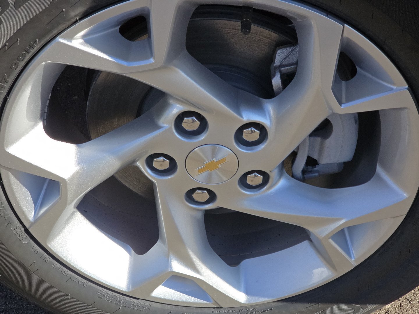 New 2026 Chevrolet Trax LS w/ LS Convenience Package FWD image 8