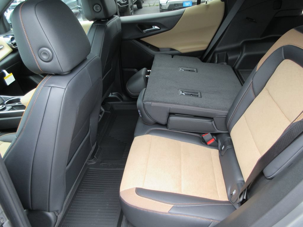 New 2027 Chevrolet Equinox ACTIV w/ Convenience Package III FWD image 13