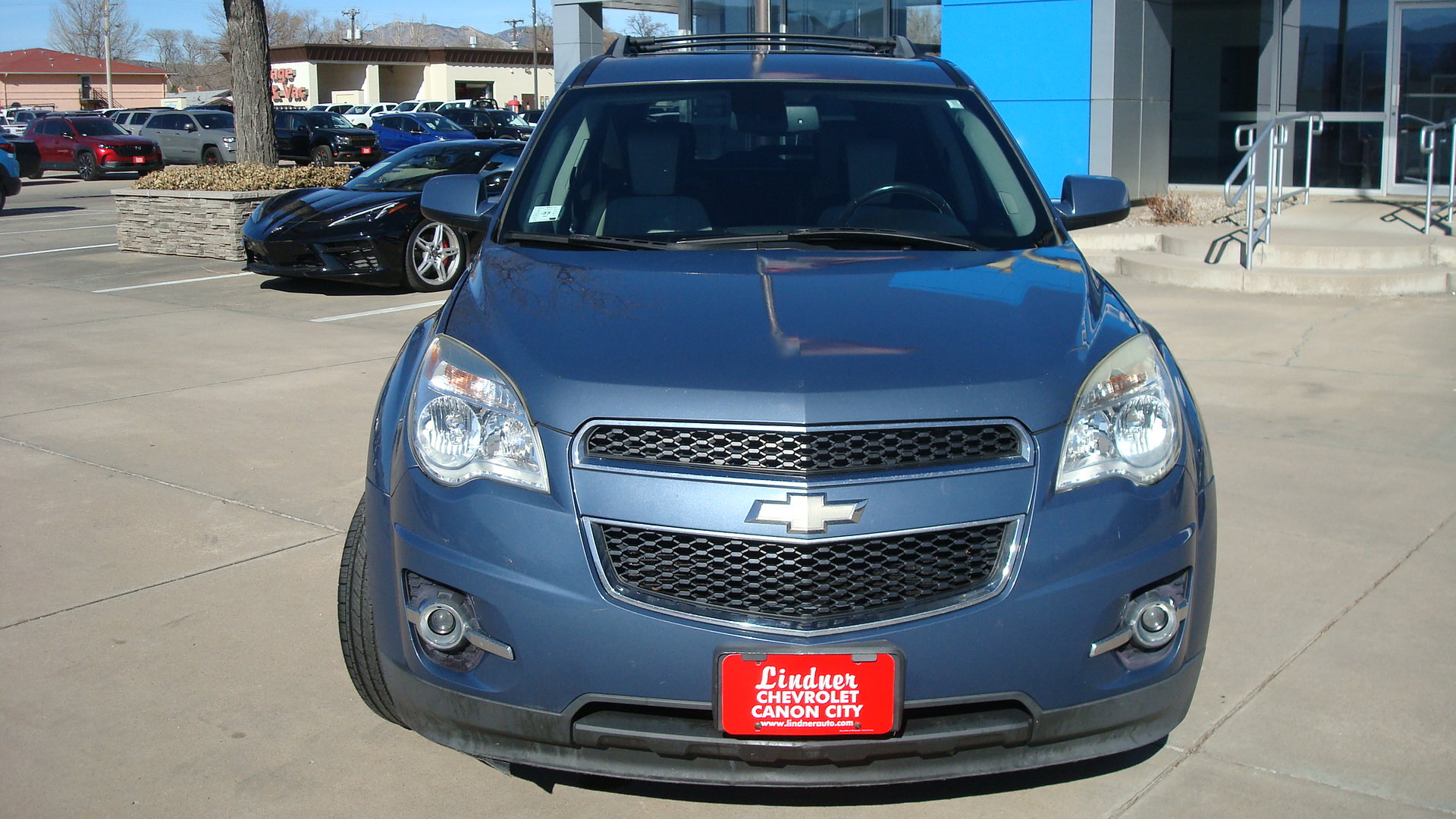 Used 2011 Chevrolet Equinox LT w/ Cargo Management Package AWD/4WD image 2