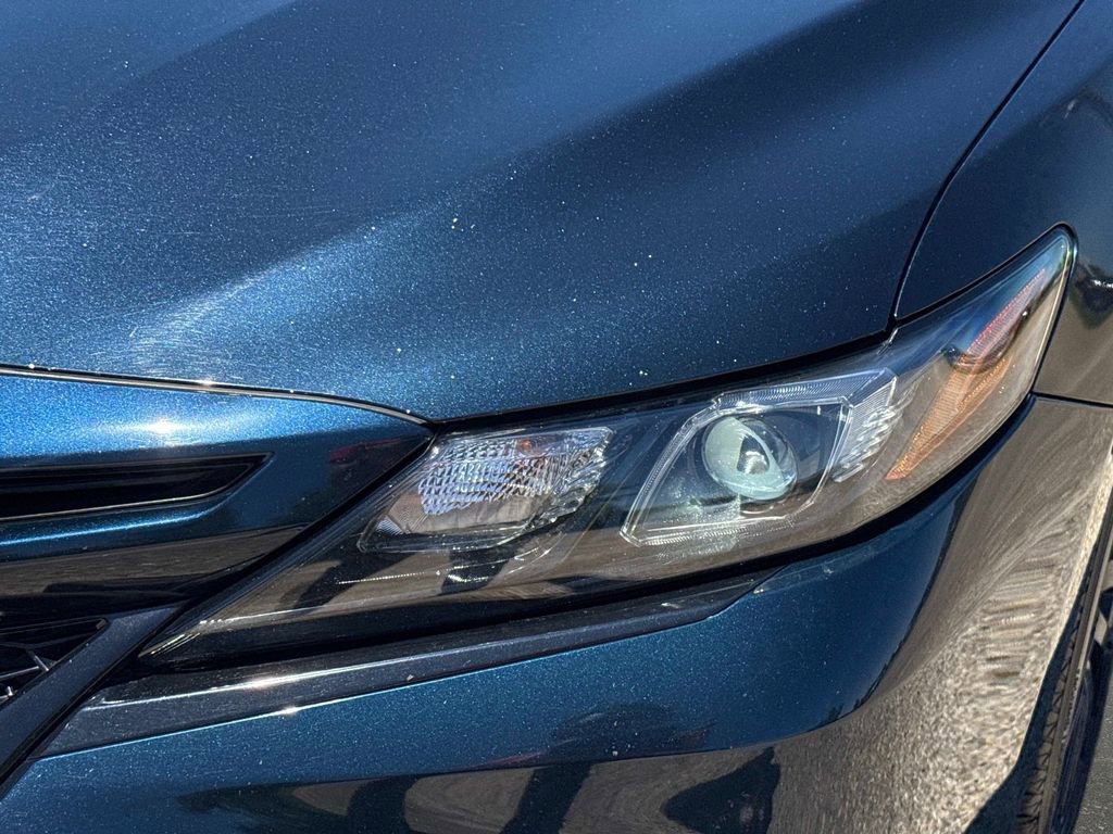Used 2021 Toyota Camry SE FWD image 9