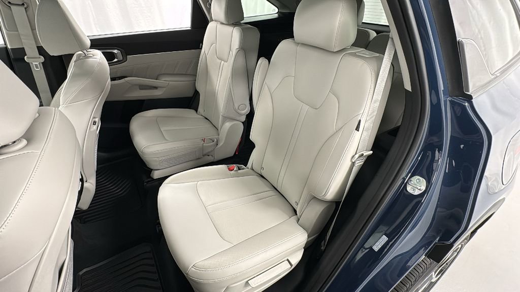 New 2025 Kia Sorento SX image 12