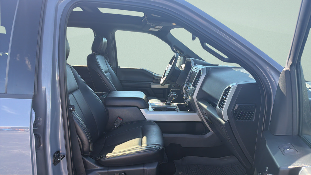 Used 2019 Ford F150 Lariat w/ Equipment Group 502A Luxury AWD/4WD image 32