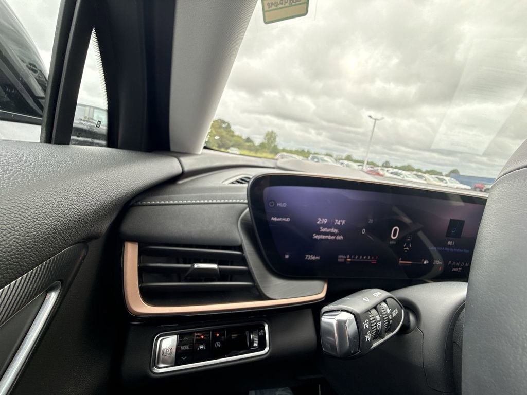 Certified 2025 Buick Envision Sport Touring image 24