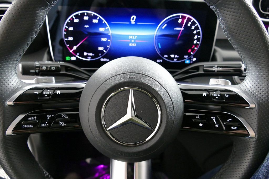 Used 2025 Mercedes-Benz GLC 350e 4MATIC w/ AMG Line image 17