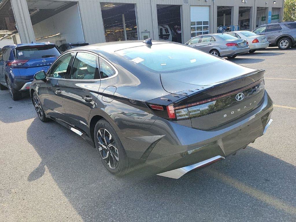 Used 2025 Hyundai Sonata SEL image 4