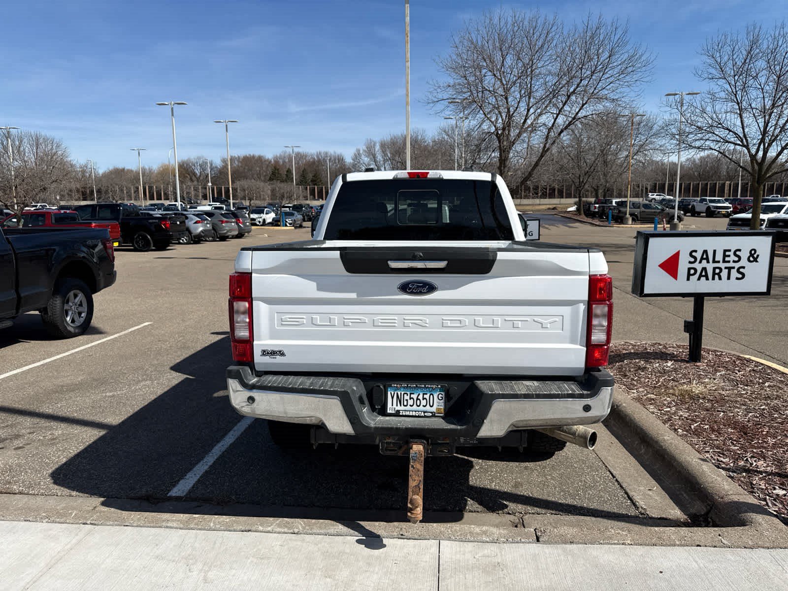 Used 2022 Ford F350 XLT w/ XLT Premium Package AWD/4WD image 6