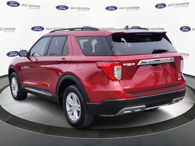 Certified 2022 Ford Explorer XLT w/ Equipment Group 202A image 3