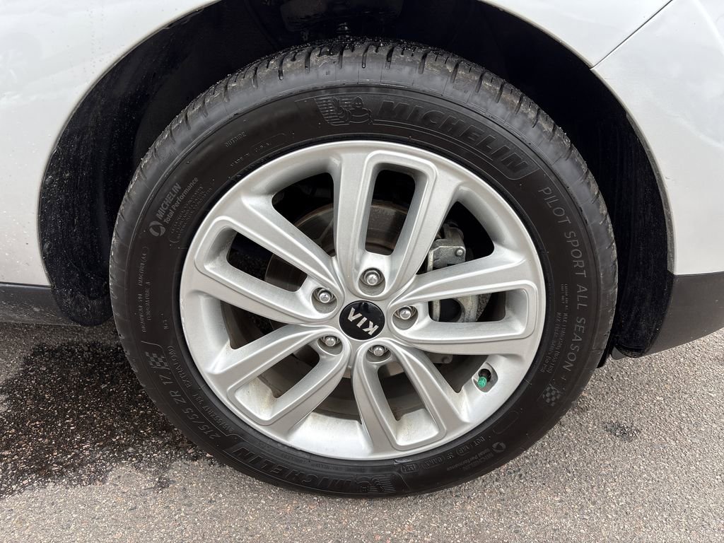 Used 2018 Kia Soul + FWD image 29