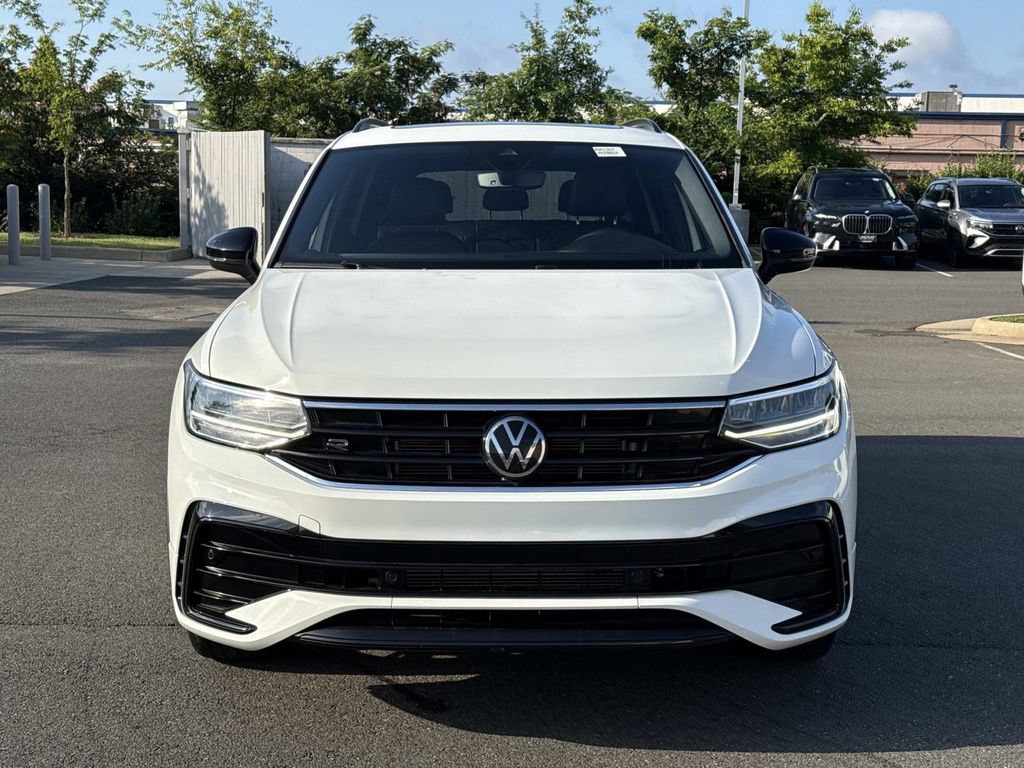 Used 2022 Volkswagen Tiguan SE R-Line AWD/4WD image 7