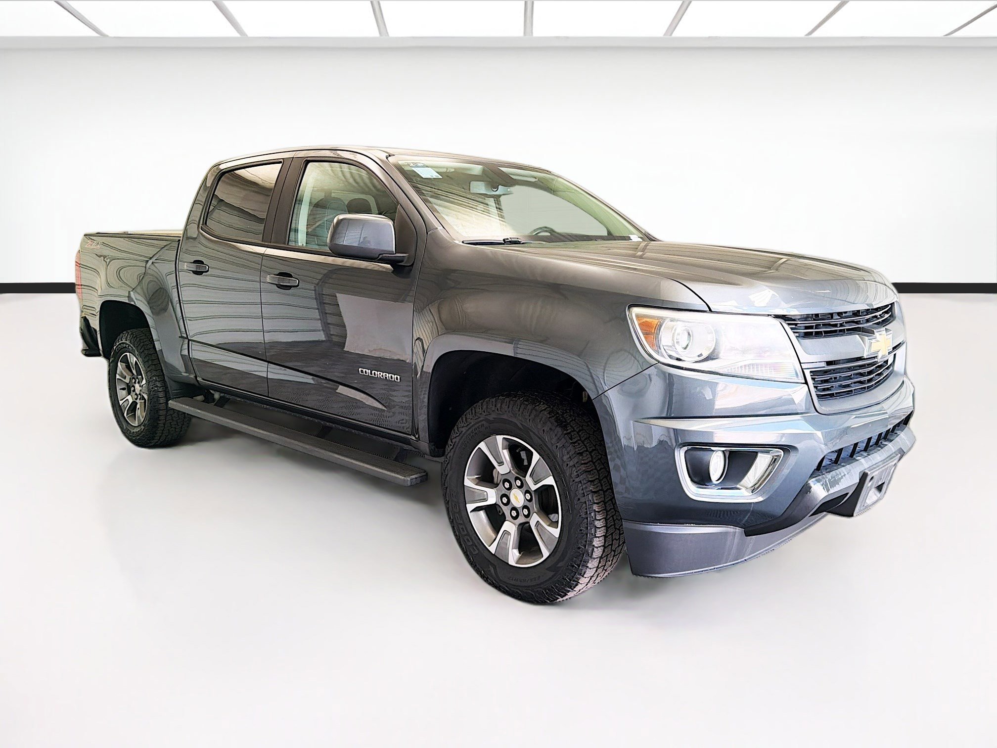 Used 2017 Chevrolet Colorado Z71 RWD image 3