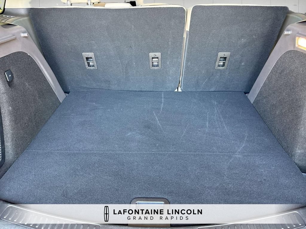 Certified 2022 Lincoln Corsair Reserve w/ Equipment Group 201A AWD/4WD image 30