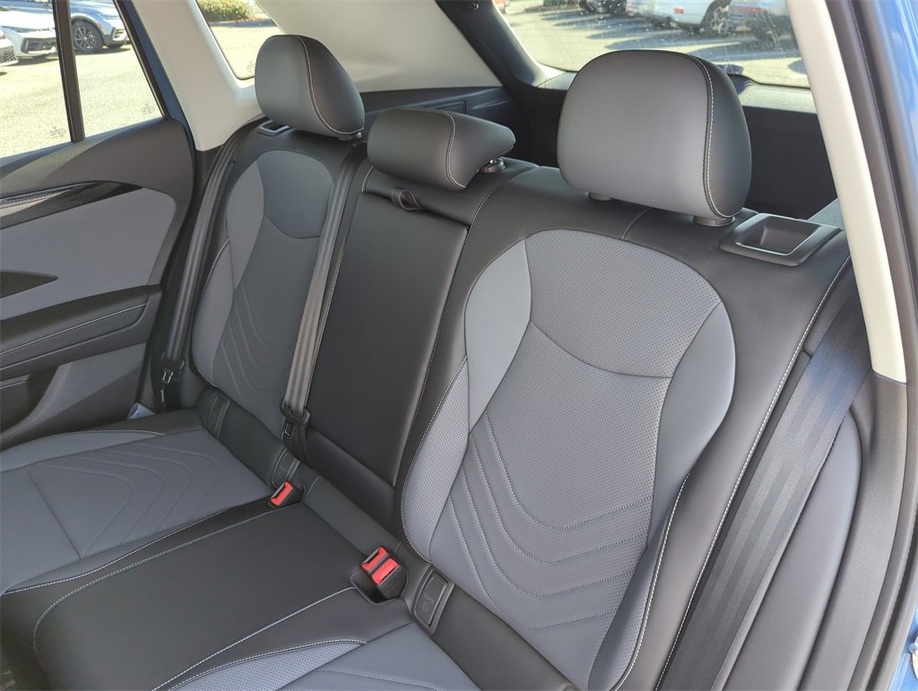 New 2026 Volkswagen Tiguan SE image 30