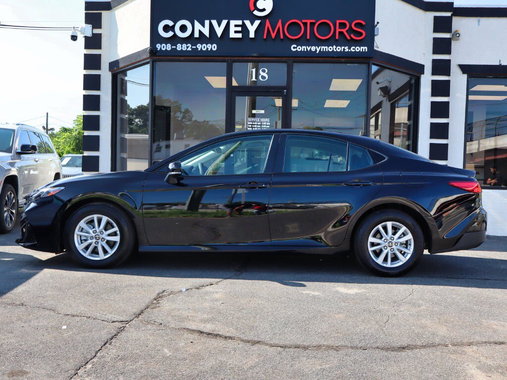 Used 2026 Toyota Camry LE FWD image 9