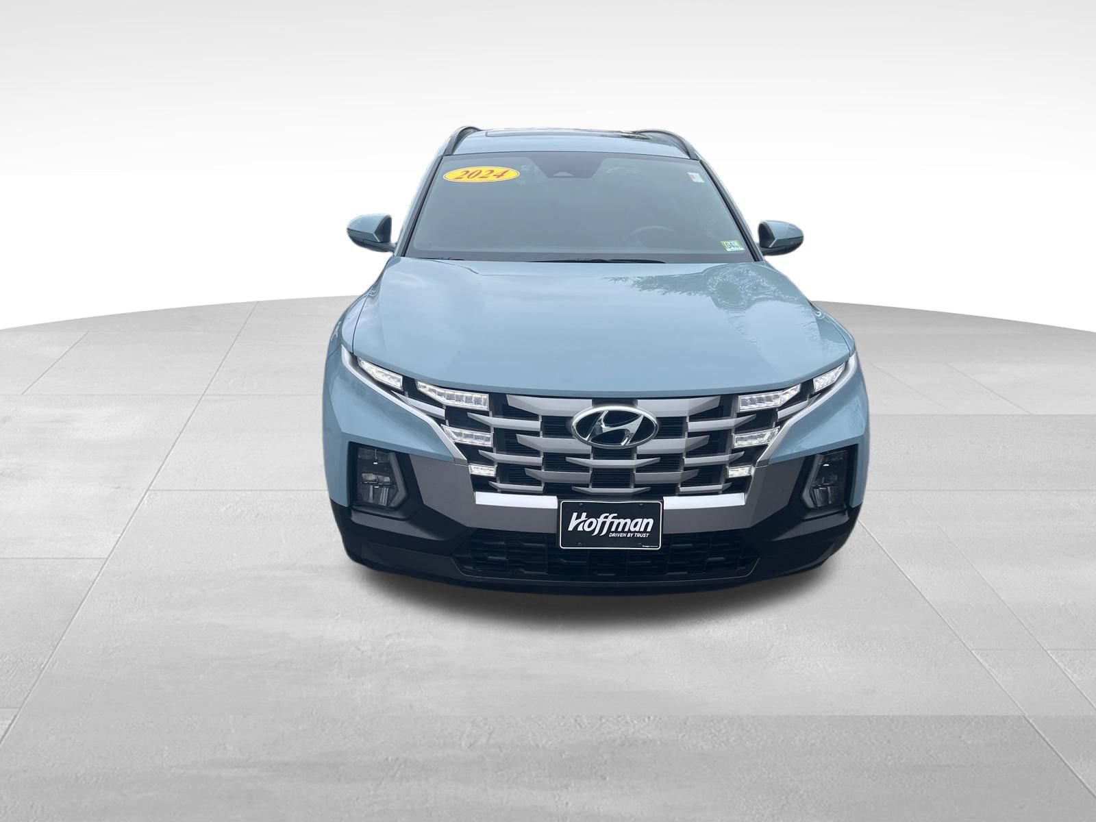Used 2024 Hyundai Santa Cruz SEL w/ Activity Package FWD image 3