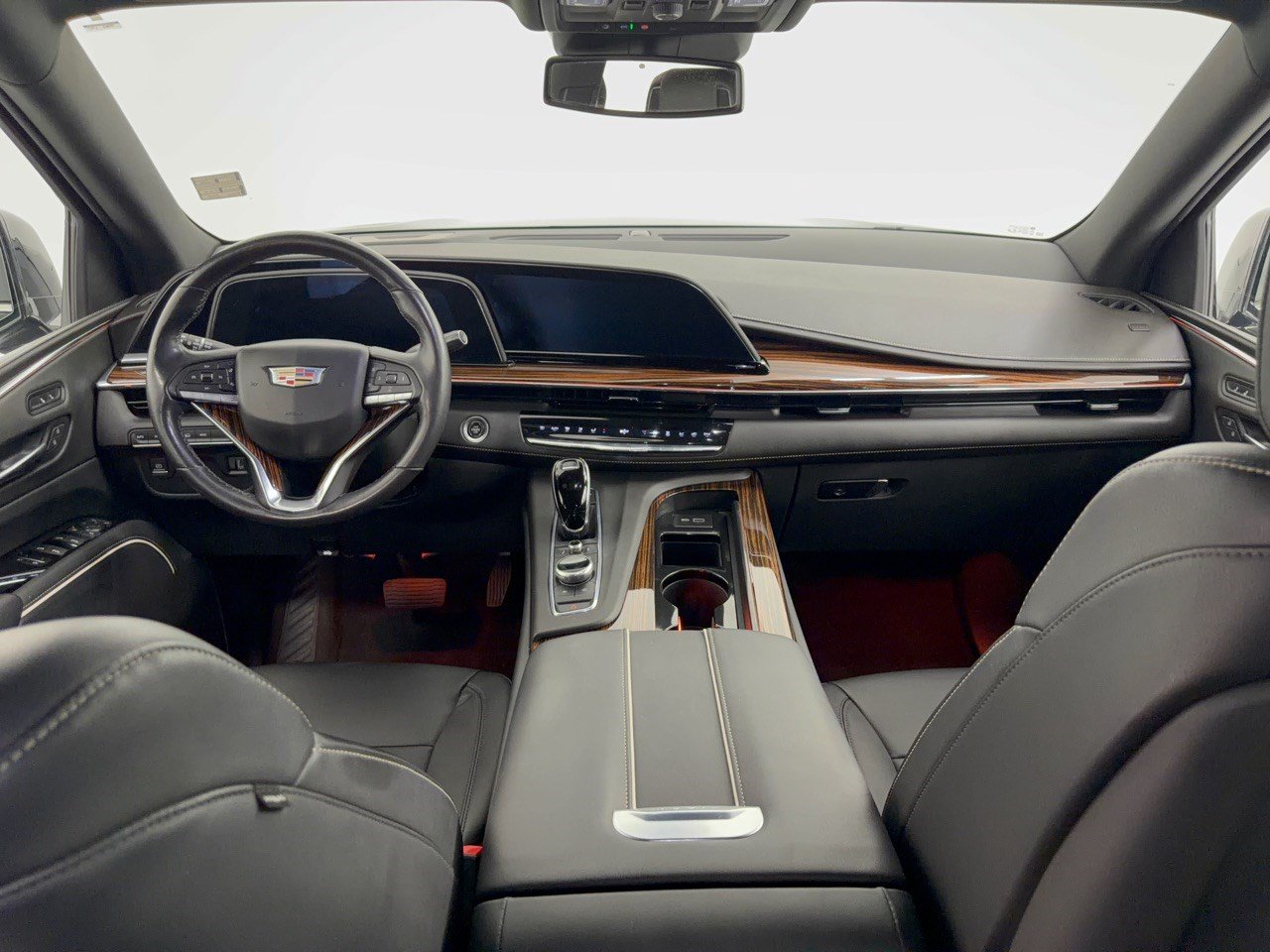 Used 2022 Cadillac Escalade Luxury AWD/4WD image 17
