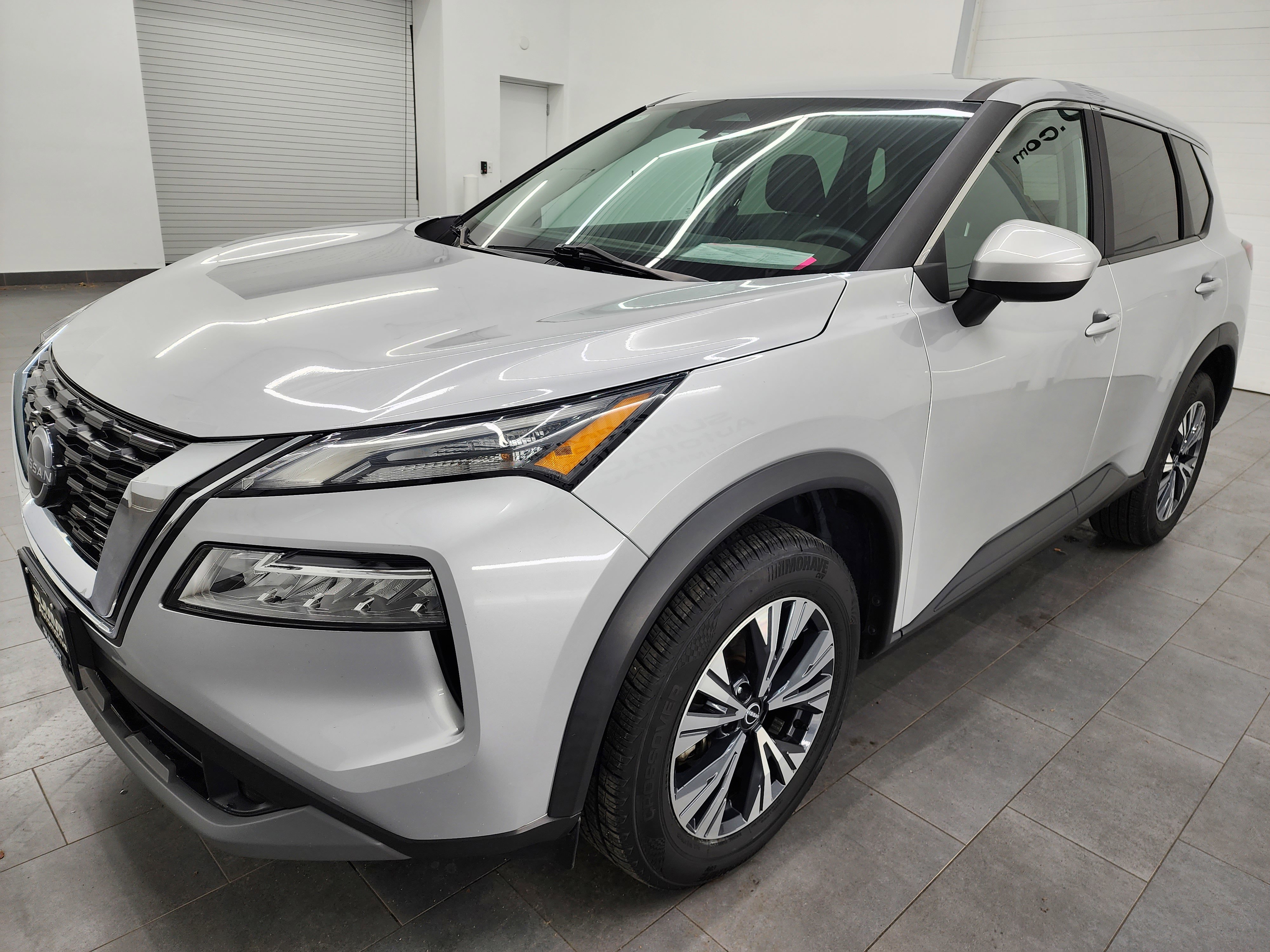 Used 2023 Nissan Rogue SV image 7