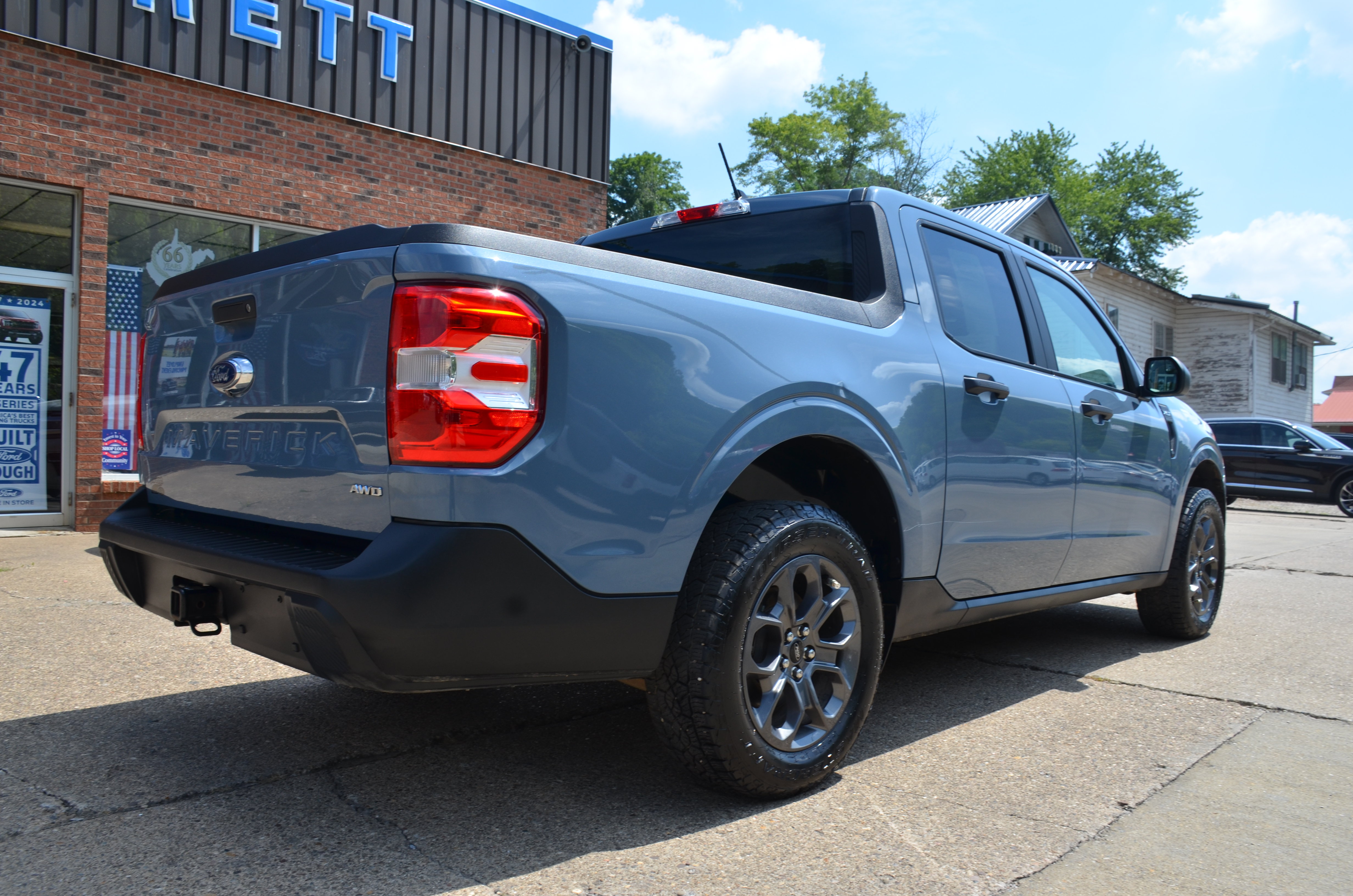 Used 2024 Ford Maverick XLT w/ Equipment Group 300A Standard AWD/4WD image 4