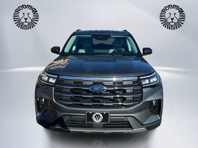 New 2026 Ford Explorer Active w/ Active Comfort Package AWD/4WD image 2