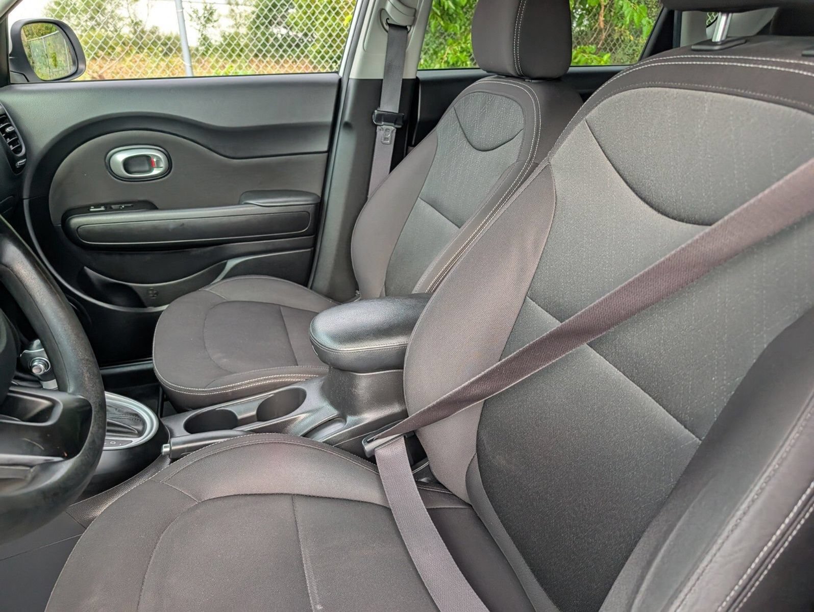Used 2016 Kia Soul FWD image 14