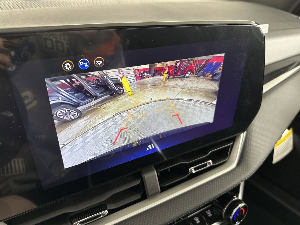 New 2026 Chevrolet Equinox LT w/ Convenience Package II image 16