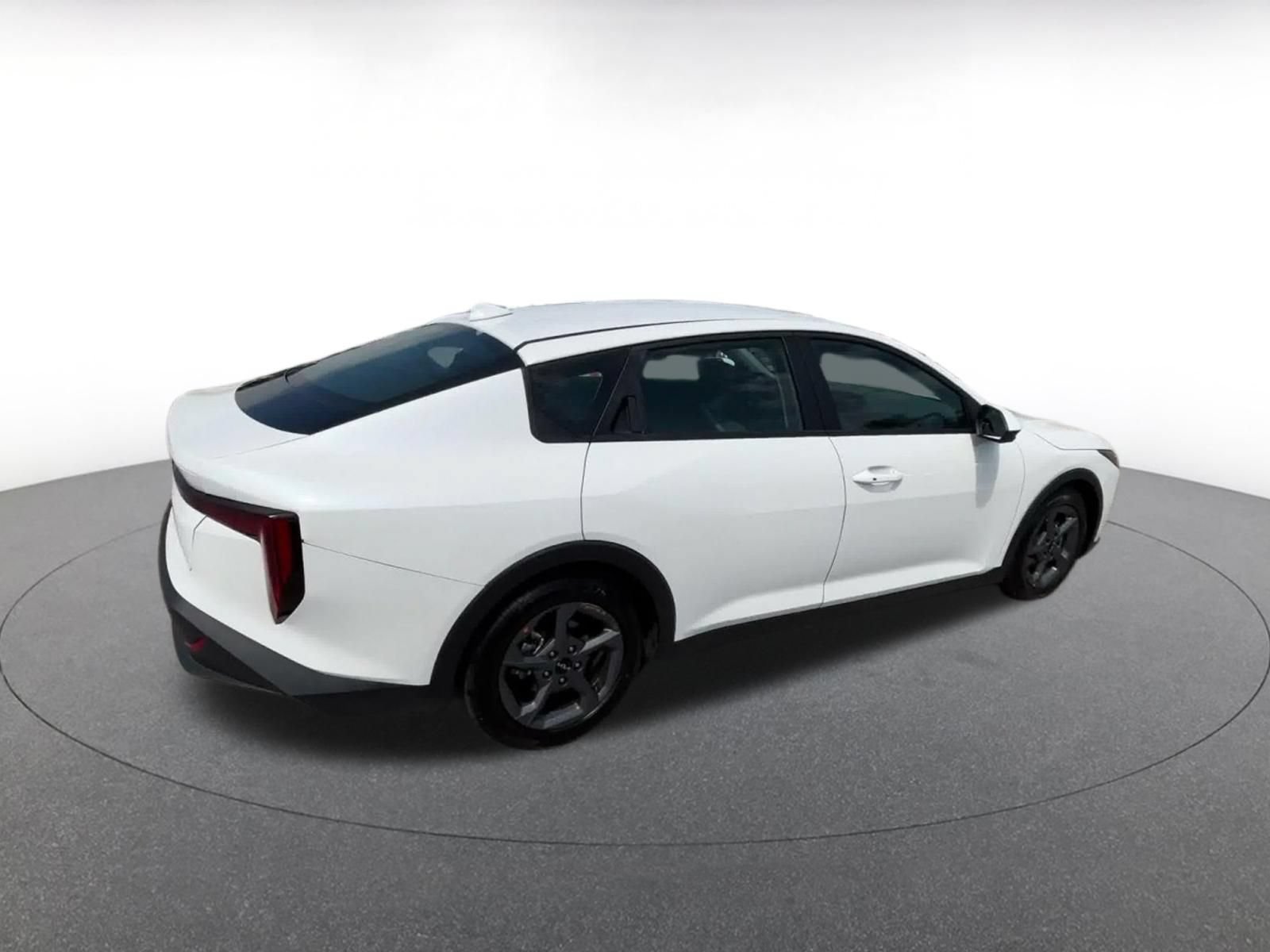 Used 2026 Kia K4 FWD image 13