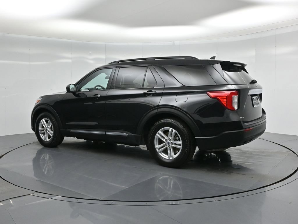 Certified 2022 Ford Explorer XLT image 7